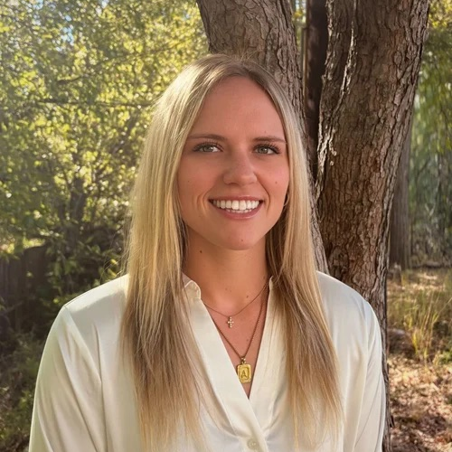 Avery McGoldrick therapist in San Antonio at Monarch Behavioral Health